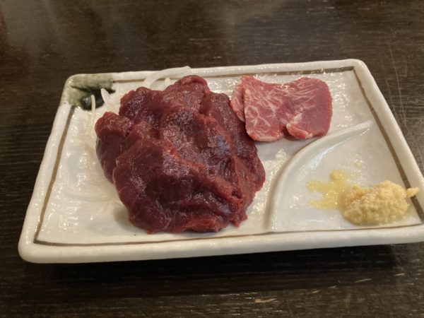 馬刺し