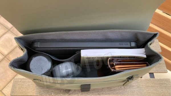 物を入れた状態広い